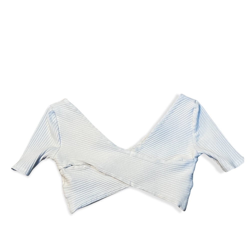 it’s a cute crop top